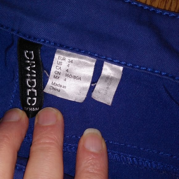 3/$15 Purple Divided jeans 👖 - Picture 2 of 3